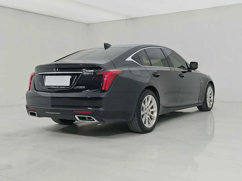 Cadillac CT5 — фото 5