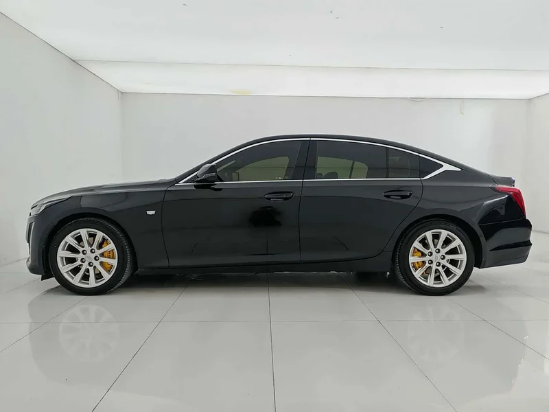 Cadillac CT5 — фото 7