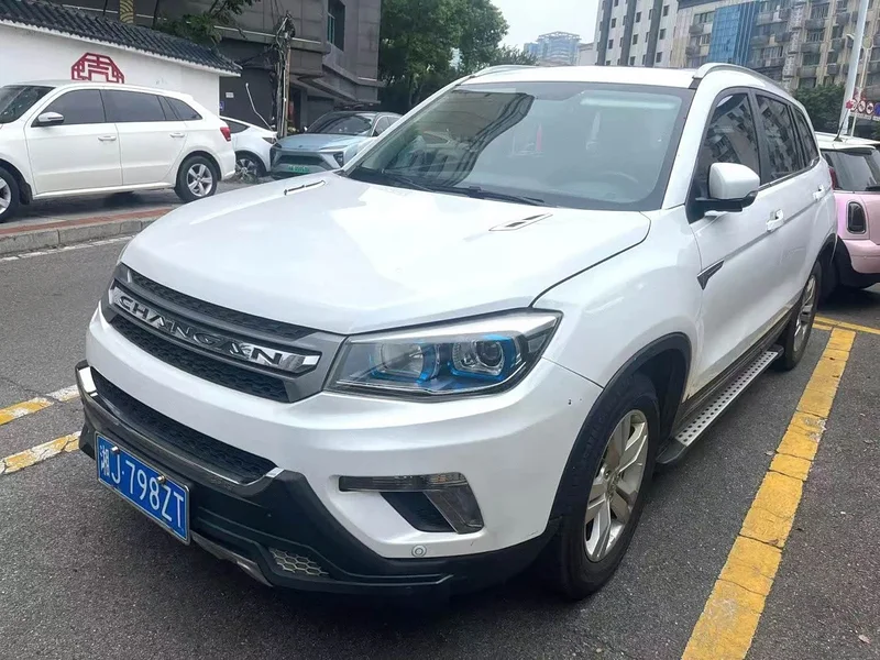 Changan CS75 — фото 1