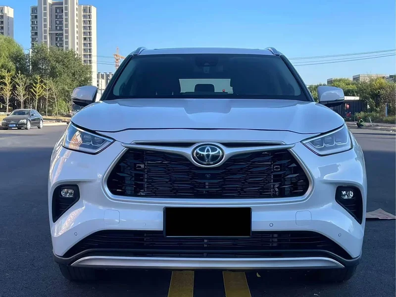 Toyota Highlander — фото 2