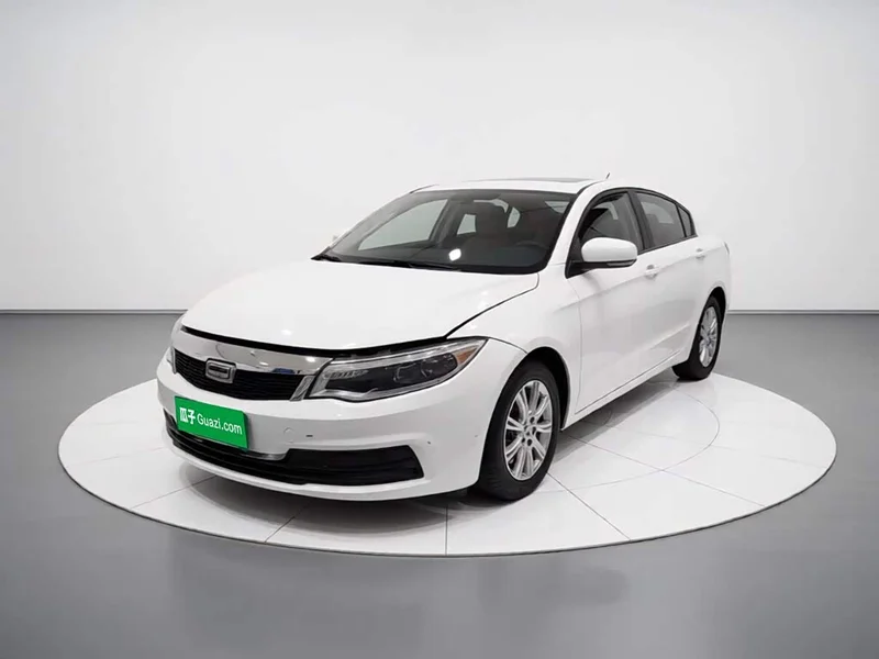 Qoros 3 — фото 1