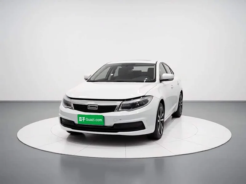 Qoros 3 — фото 2