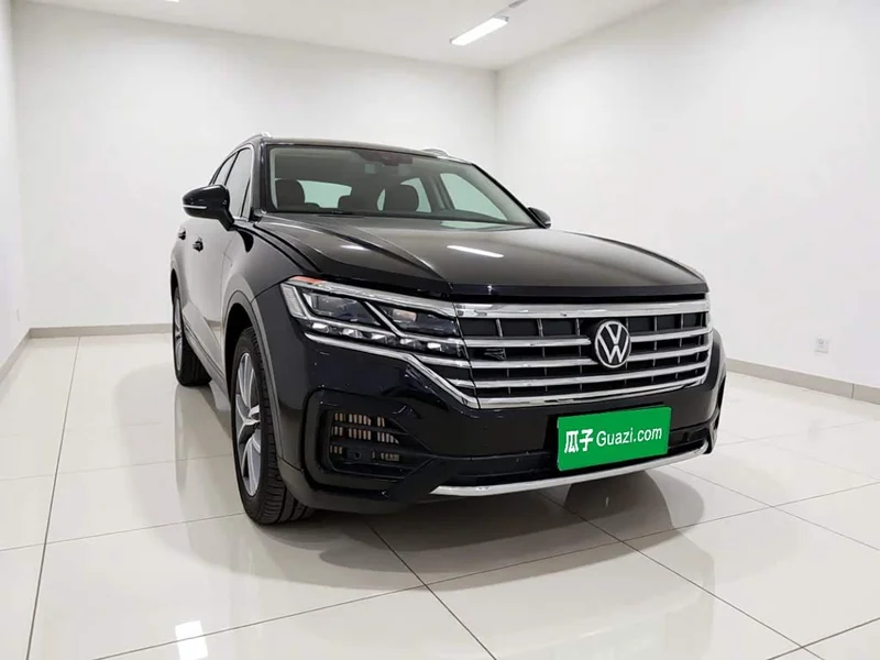 Volkswagen Touareg — фото 3