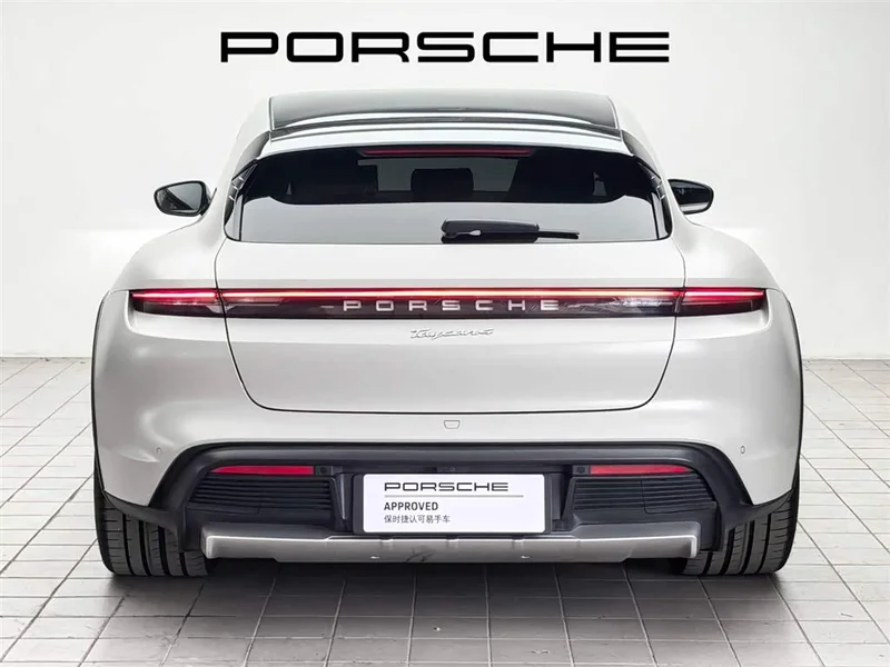 Porsche Taycan — фото 7