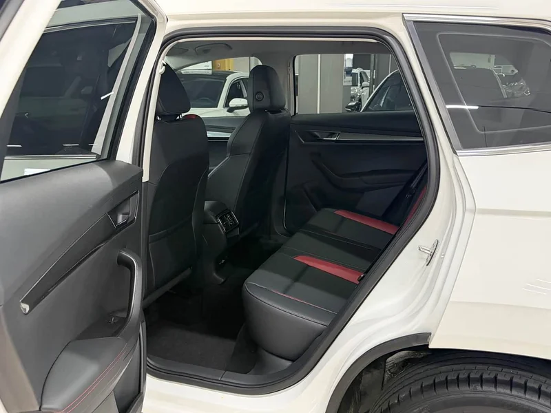 Skoda Karoq — фото 12
