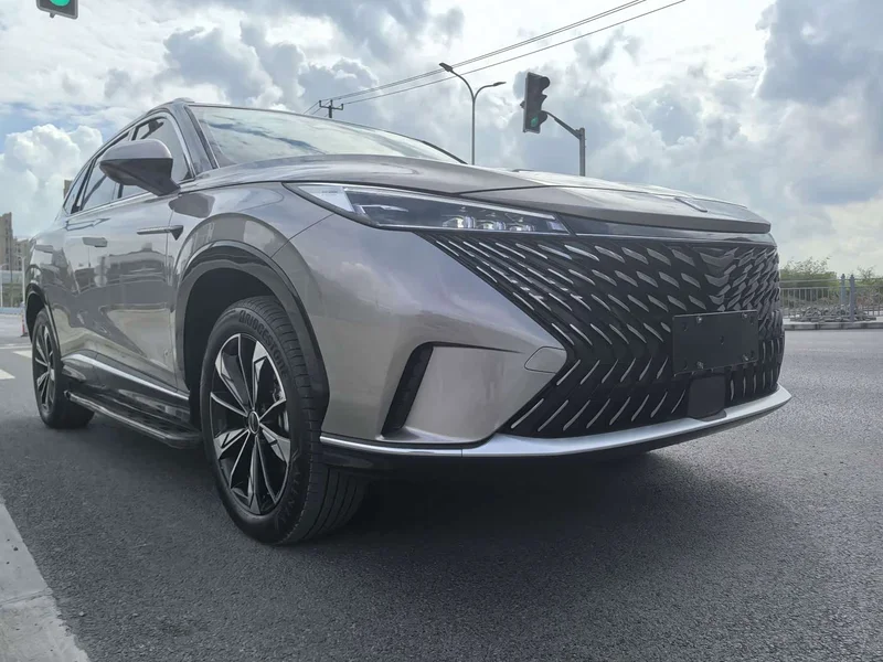 Roewe RX5 — фото 3