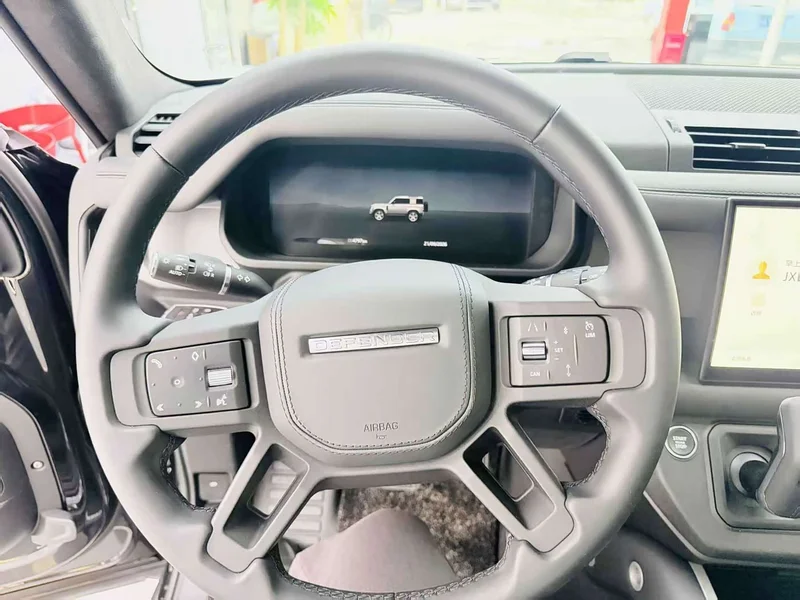 Land Rover Defender — фото 11
