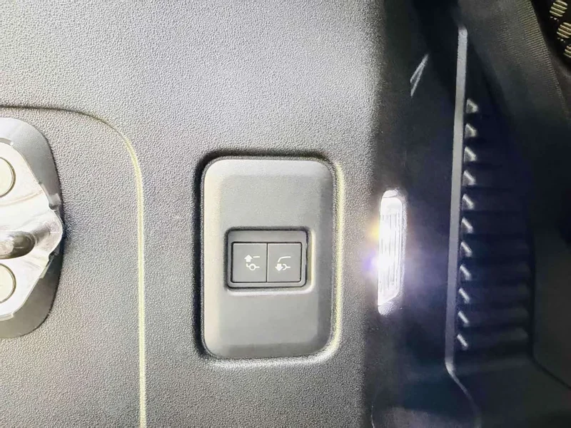 Land Rover Defender — фото 19