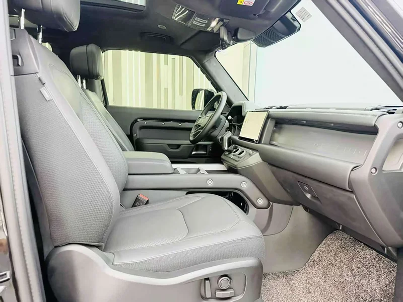 Land Rover Defender — фото 22