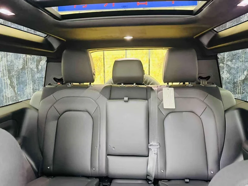 Land Rover Defender — фото 10