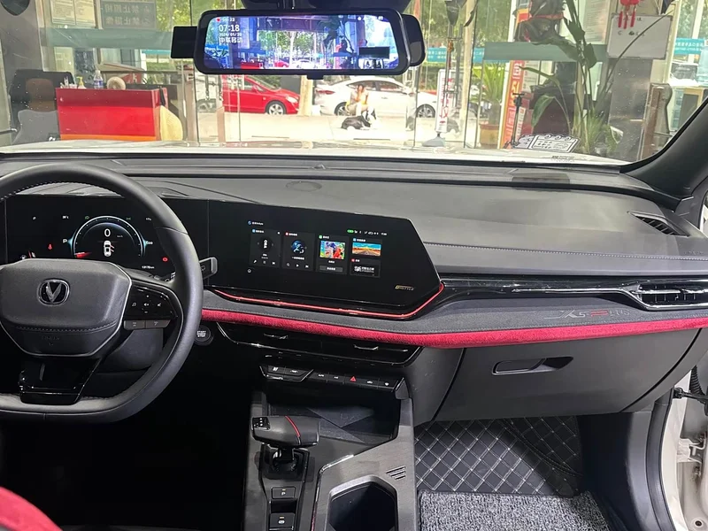 Changan X5 PLUS — фото 11