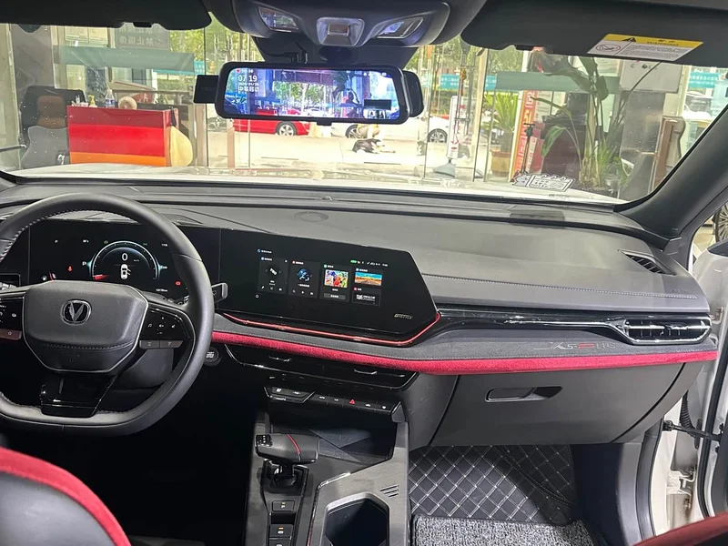 Changan X5 PLUS — фото 18
