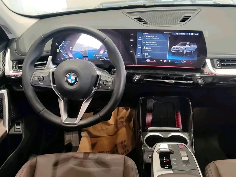BMW X1 — фото 11