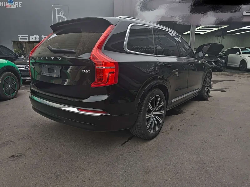 Volvo XC90 — фото 7