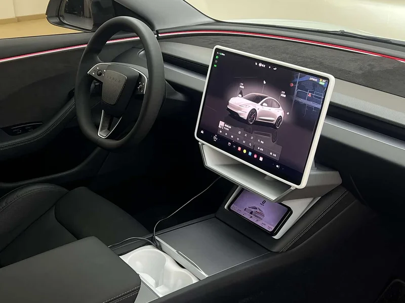 Tesla Model 3 — фото 16