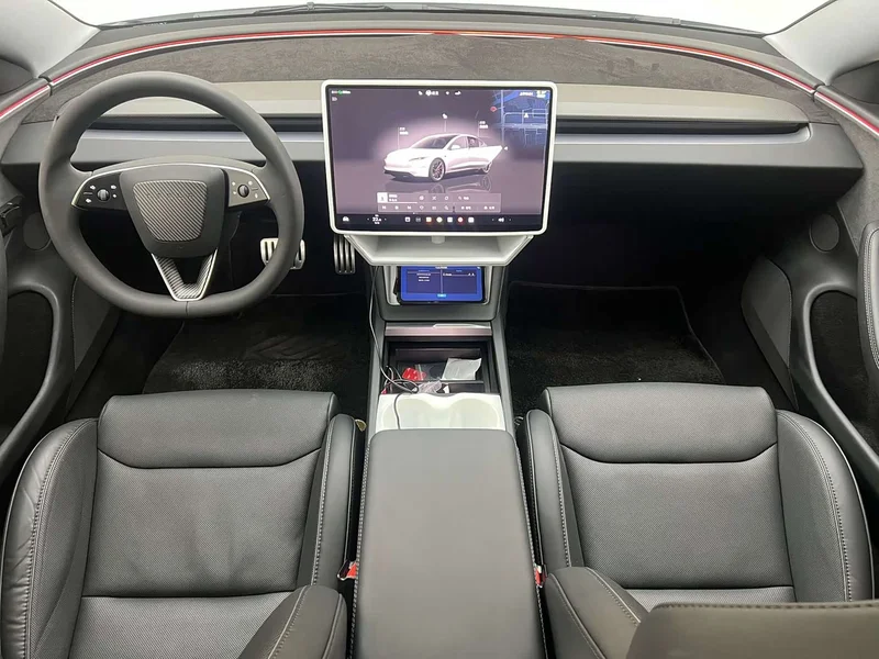 Tesla Model 3 — фото 10