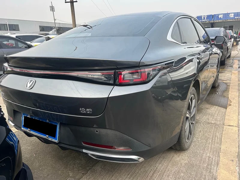 Changan Eado — фото 11