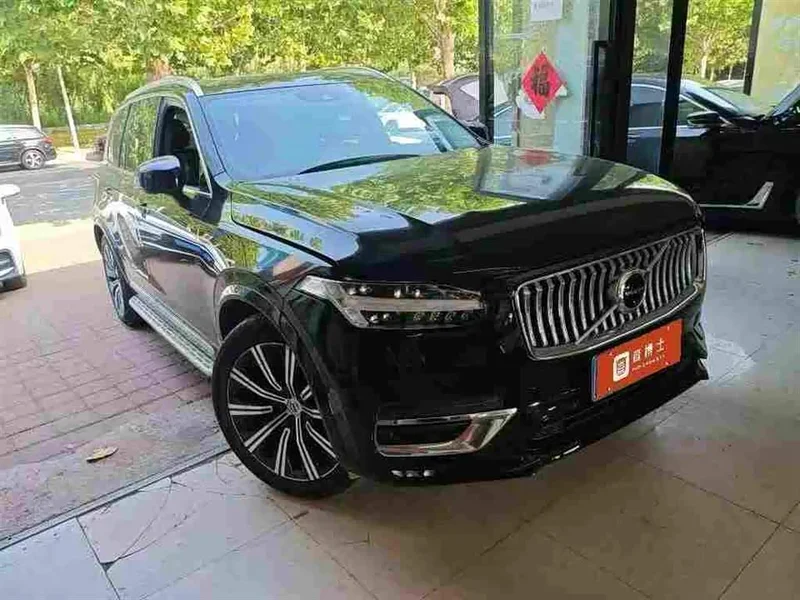 Volvo XC90 — фото 2