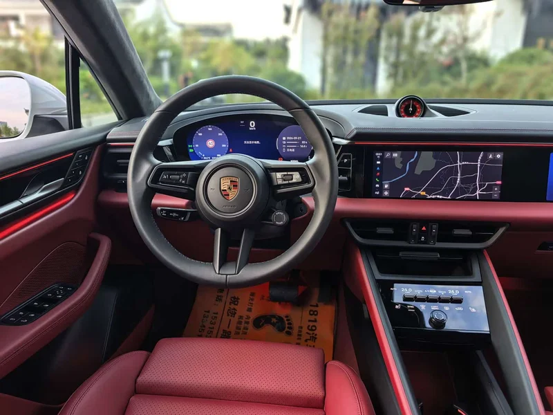 Porsche Macan — фото 9