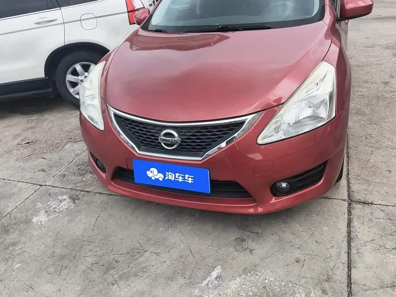 Nissan Tiida — фото 2