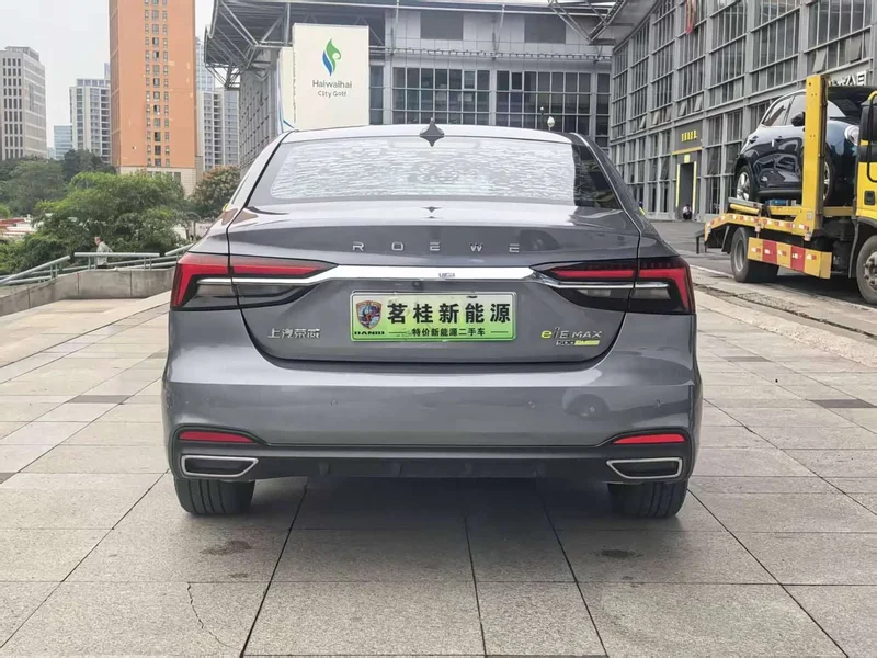Roewe i6 MAX New Energy — фото 9