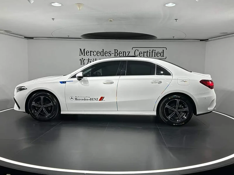 Mercedes-Benz A-Class — фото 14