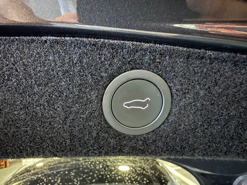 Tesla Model 3 — фото 16