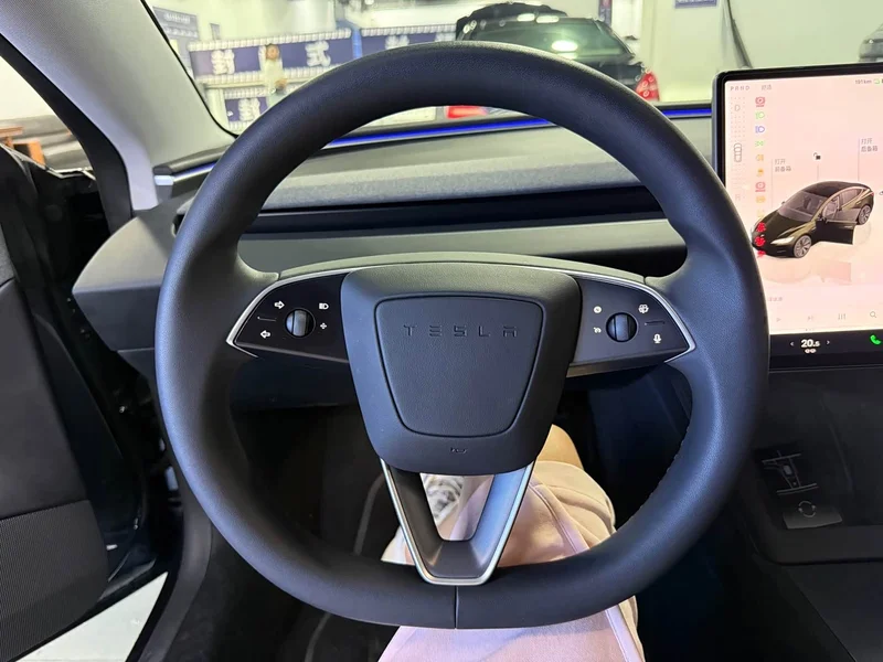 Tesla Model 3 — фото 5