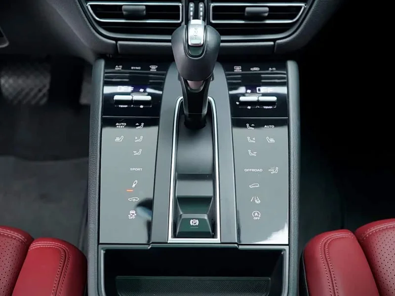 Porsche Macan — фото 18