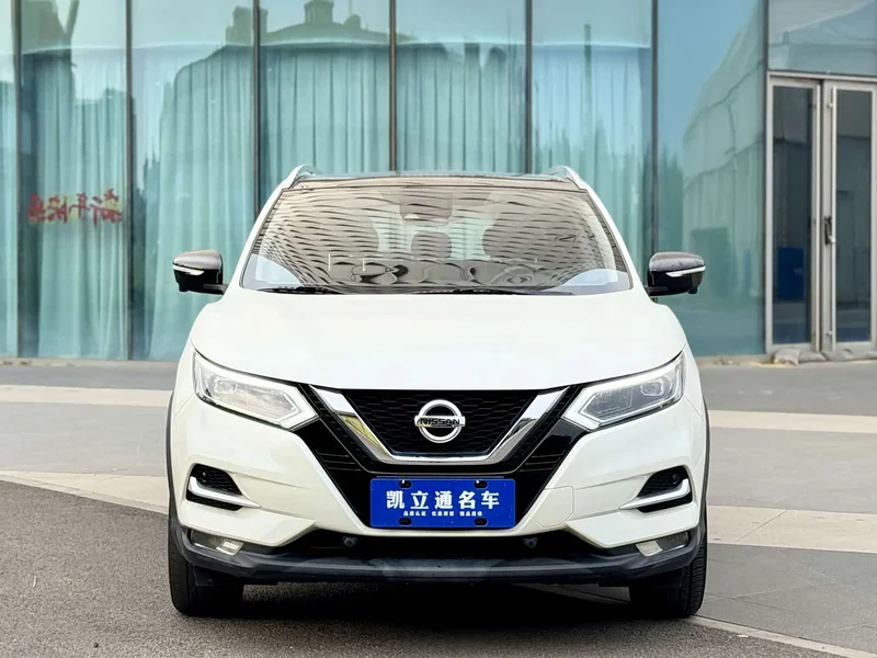 Nissan Qashqai — фото 2
