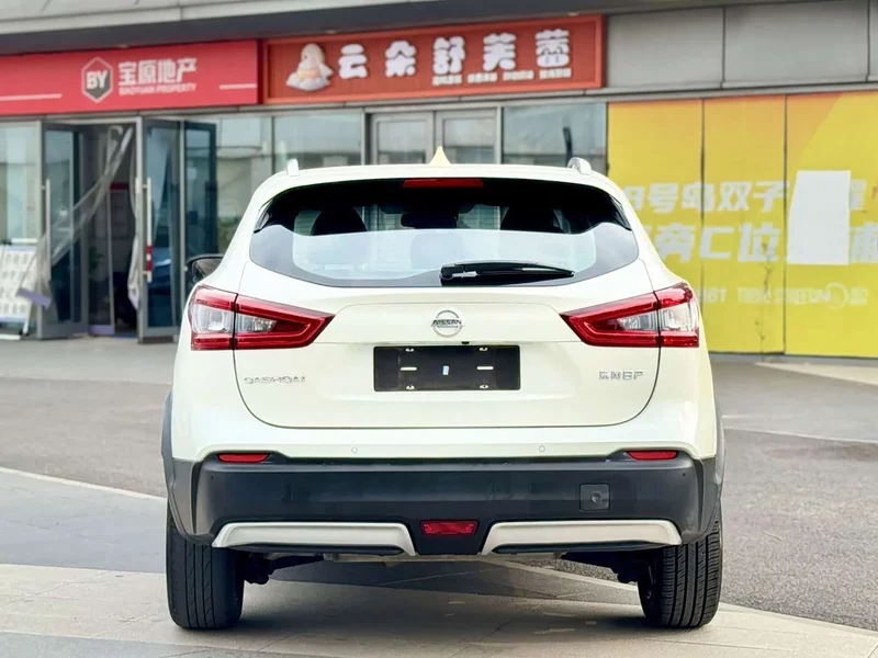 Nissan Qashqai — фото 5