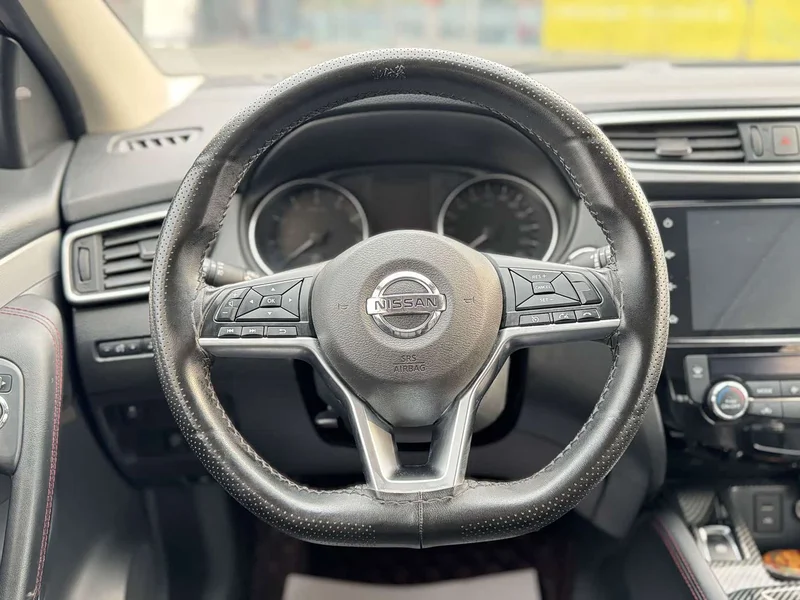 Nissan Qashqai — фото 10
