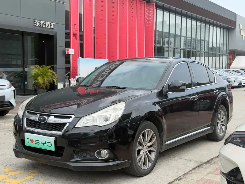 Subaru Legacy — фото 1