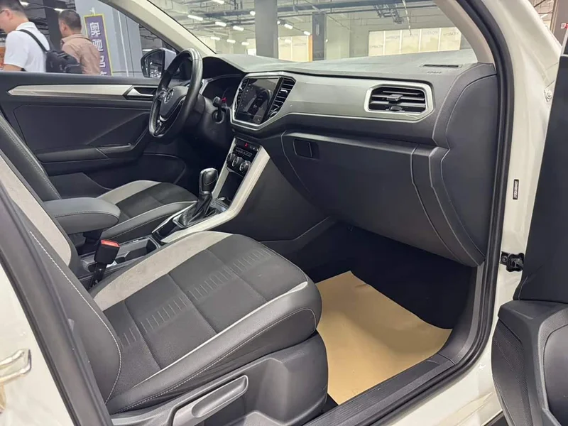 Volkswagen T-ROC Tange — фото 11