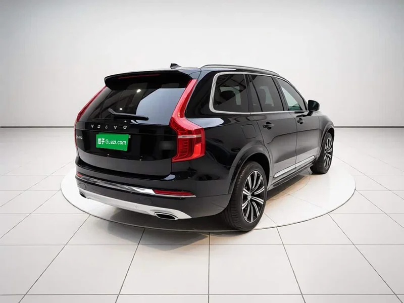 Volvo XC90 — фото 6