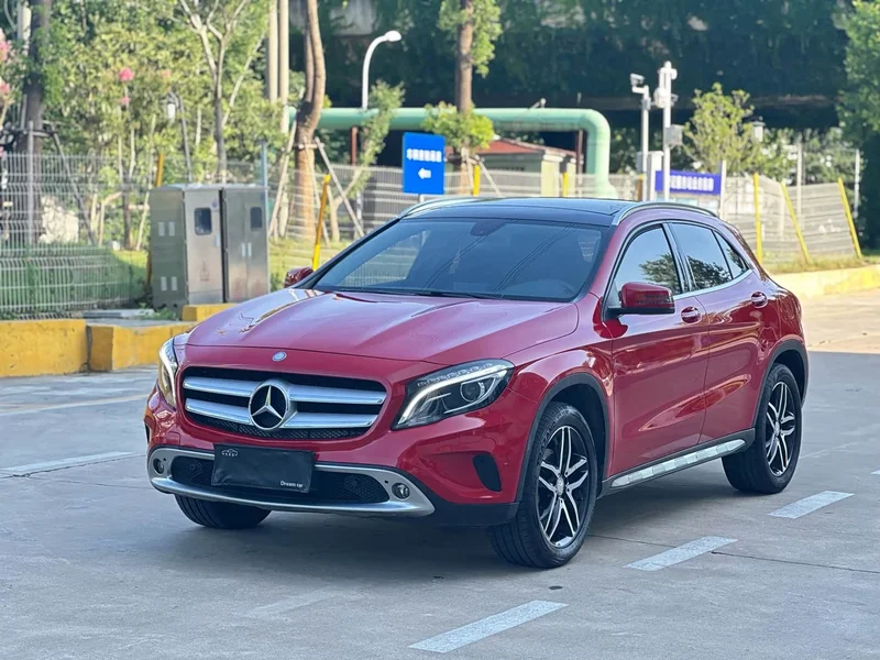Mercedes-Benz GLA — фото 1