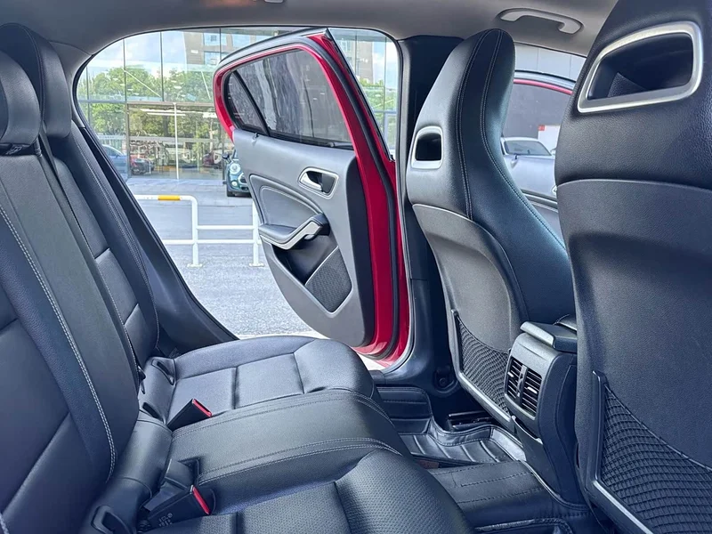 Mercedes-Benz GLA — фото 7