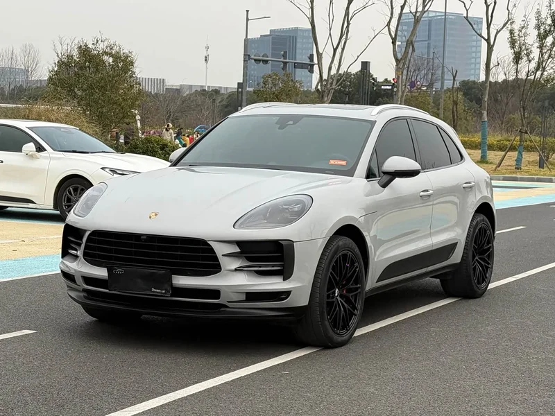 Porsche Macan — фото 1
