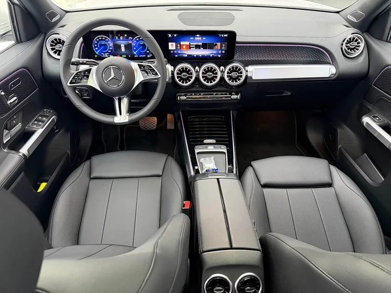 Mercedes-Benz EQB — фото 12