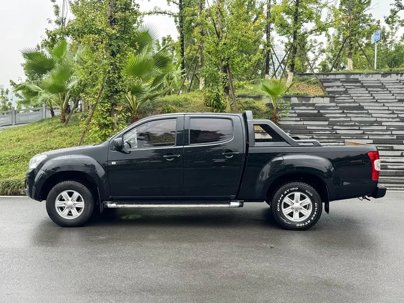 Isuzu RE-MAX Ruimai — фото 3