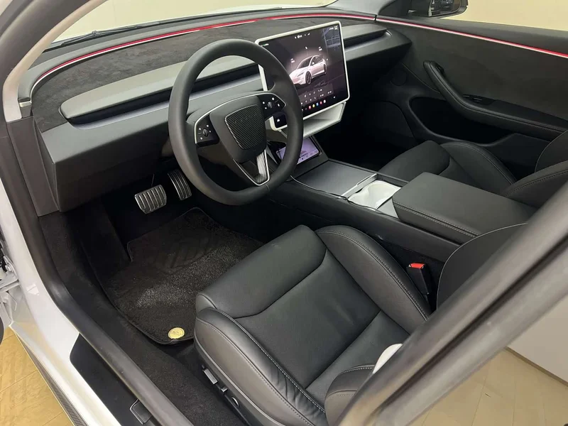 Tesla Model 3 — фото 15