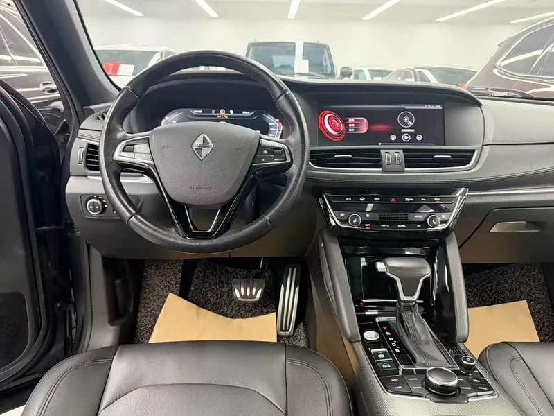 Borgward BX7 — фото 16