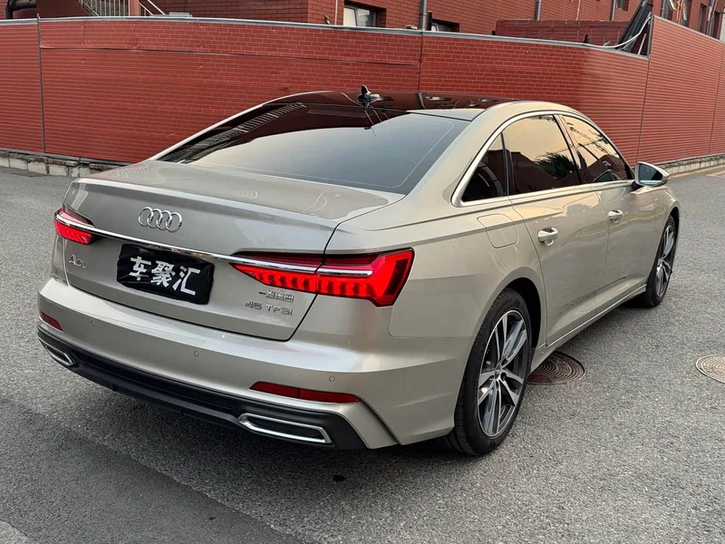 Audi A6L — фото 16