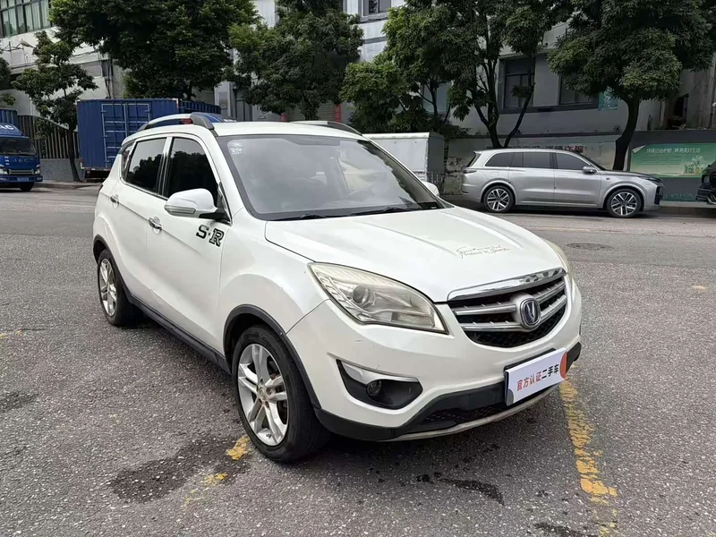 Changan CS35 — фото 3