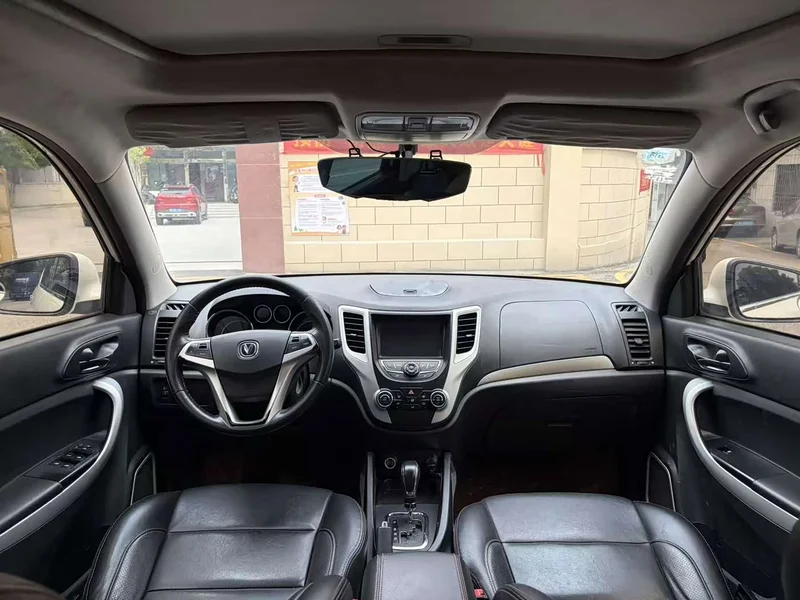 Changan CS35 — фото 10