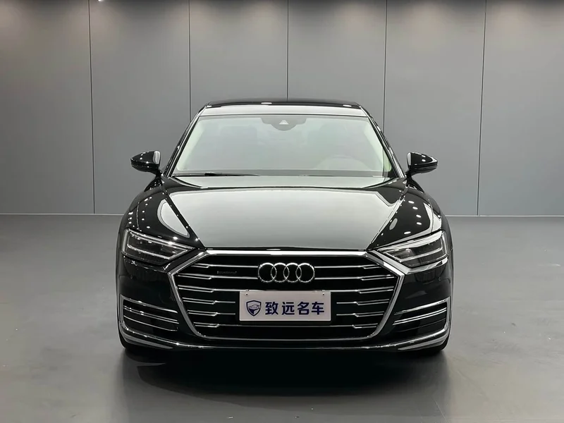 Audi A8 — фото 2