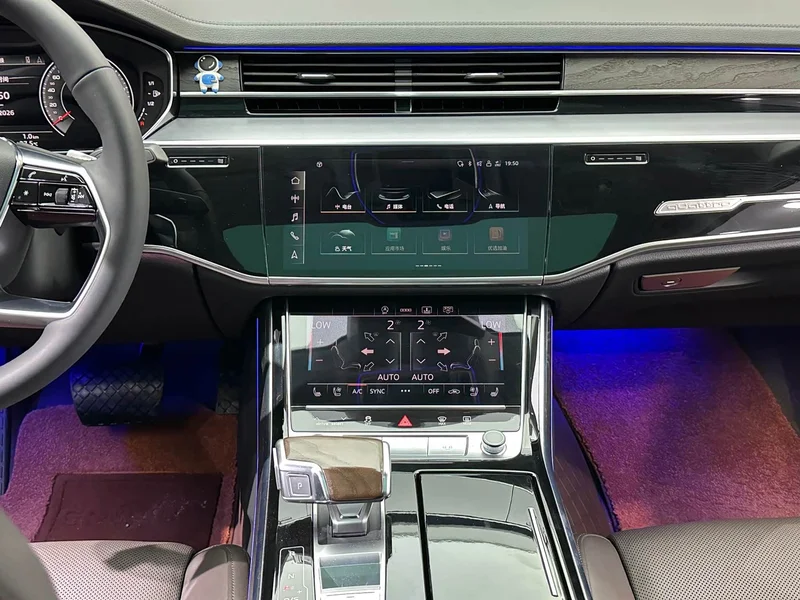 Audi A8 — фото 25