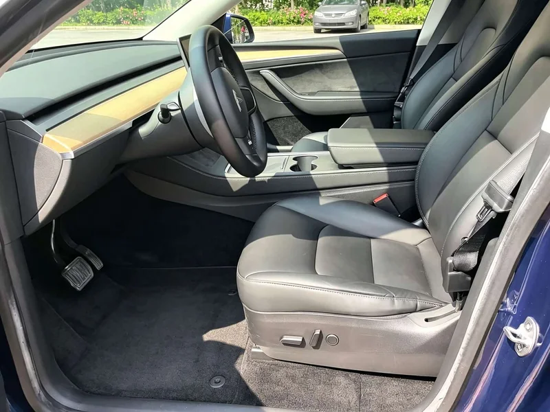 Tesla Model Y — фото 3