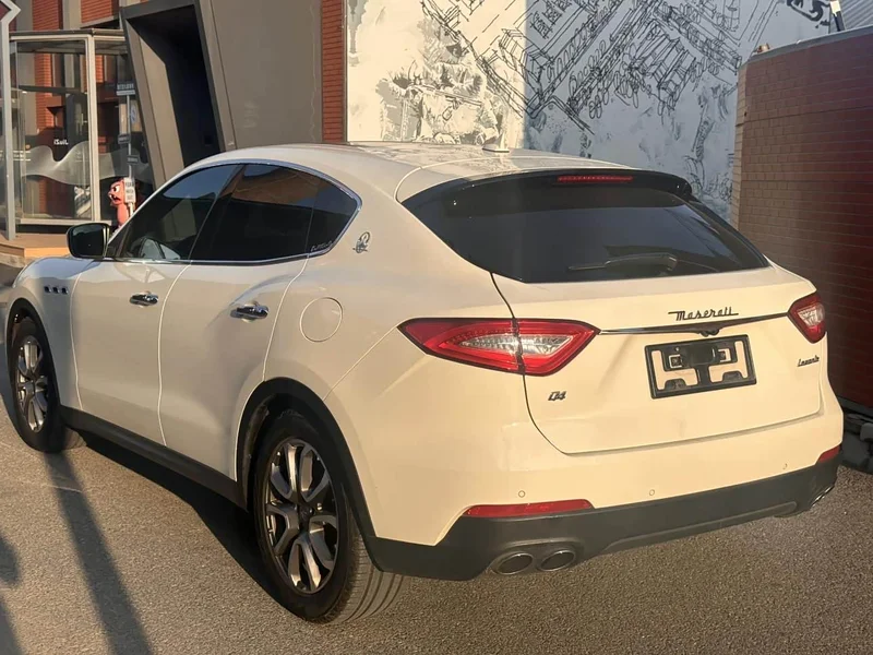 Maserati Levante — фото 20