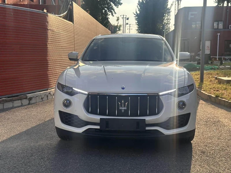 Maserati Levante — фото 2
